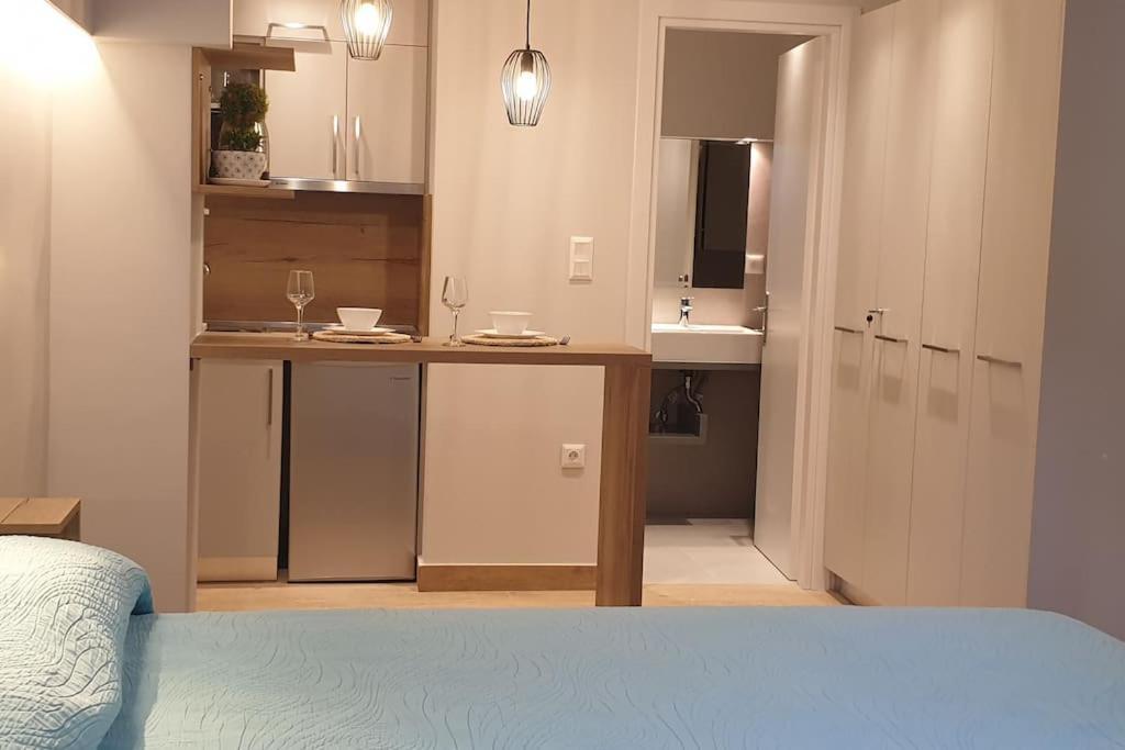 Stylish Studio Near Athens Hilton, Self Check-In! Atenas Exterior foto